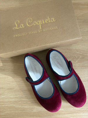 La Coqueta Velvet Mary Jane’s | EU 28 (preloved / RRP €90) KindFolk