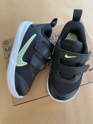 Nike Runners | UK 7.5 | EU 25 (nwt) KindFolk